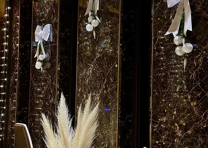 Hidden Bank: First Million דירה