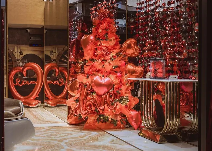 Hidden Bank: First Million דירה