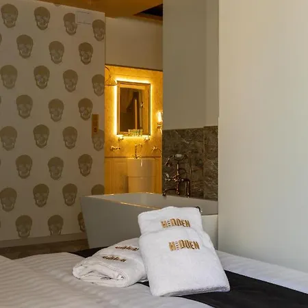 Apartament Hidden Bank: First Million