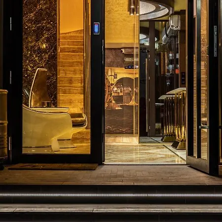 شقة Hidden Bank: First Million بلوفديف