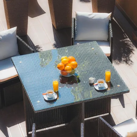 شقة Hidden Bank: First Million