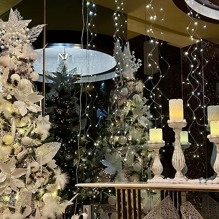 Hidden Bank: First Million شقة *