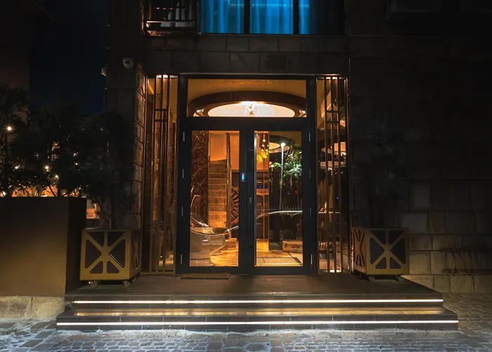 Hidden Bank: First Million Appartement